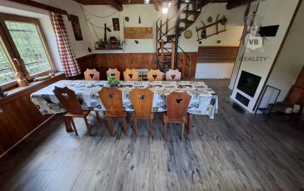 Veľkorysá chata s výnimočným súkromím v objatí prírody