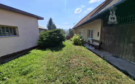 Rodinný dom s hospodárskym zázemím - Odorín