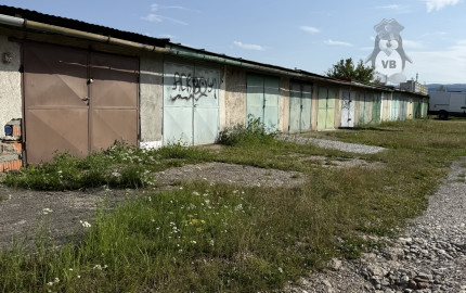 Garáž v blízkosti centra mesta Sp. Nová Ves