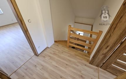 Rodinný dom po rozsiahlej rekonštrukcii na veľkom pozemku v obci Kurimany pri Spišskej Novej Vsi