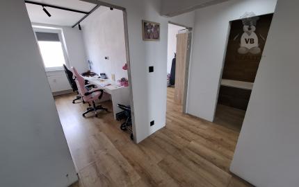 3-izbový byt s loggiou po kompletnej rekonštrukcii - Západ 1