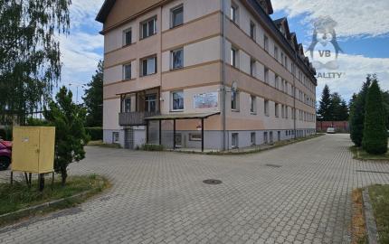Rozsiahly obchodný priestor s výmerou 284 m², Poprad