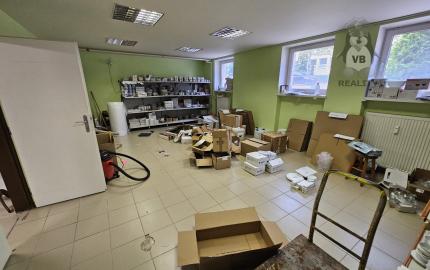 Rozsiahly obchodný priestor s výmerou 284 m², Poprad