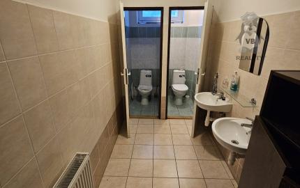 Rozsiahly obchodný priestor s výmerou 284 m², Poprad