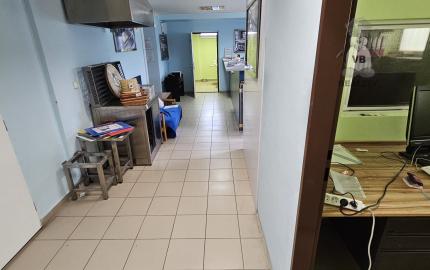 Rozsiahly obchodný priestor s výmerou 284 m², Poprad
