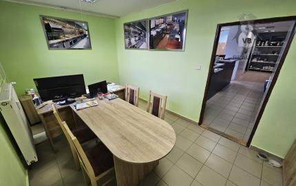 Rozsiahly obchodný priestor s výmerou 284 m², Poprad