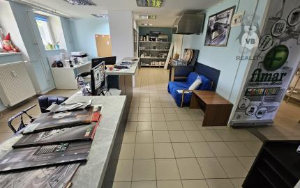 Rozsiahly obchodný priestor s výmerou 284 m², Poprad