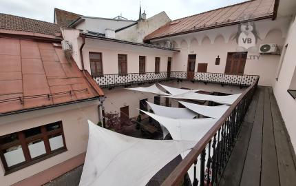 Kancelárske priestory priamo na námestí – 38 m²