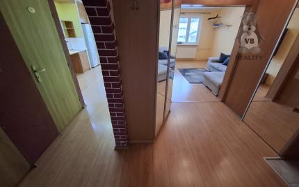 3-izbový byt s loggiou na sídlisku Západ 1, Strojnícka ulica