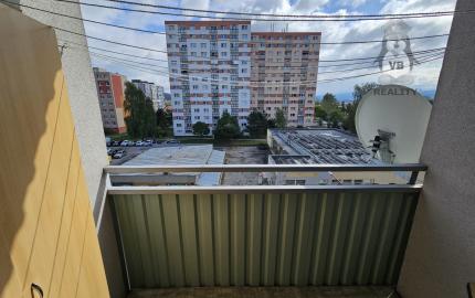 Prenájom bytu 4+1 s loggiou na sídlisku Západ, Spišská Nová Ves