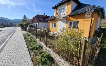 Rodinný dom na okraji mesta Krompachy s veľkou záhradou