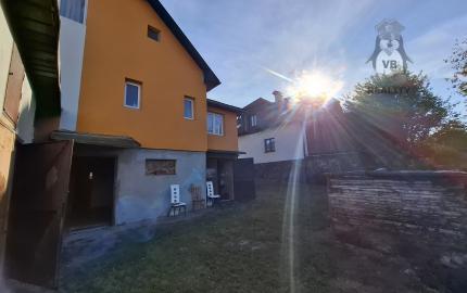Rodinný dom na okraji mesta Krompachy s veľkou záhradou