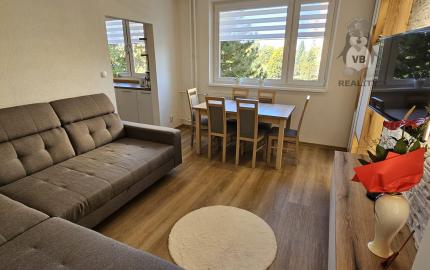 Moderný 3-izbový byt s balkónom po kompletnej rekonštrukcii - sídlisko Mier, Spišská Nová Ves