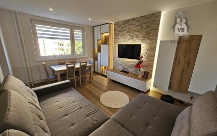 Moderný 3-izbový byt s balkónom po kompletnej rekonštrukcii - sídlisko Mier, Spišská Nová Ves