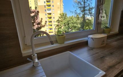 Moderný 3-izbový byt s balkónom po kompletnej rekonštrukcii - sídlisko Mier, Spišská Nová Ves