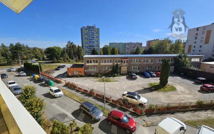 Moderný 3-izbový byt s balkónom po kompletnej rekonštrukcii - sídlisko Mier, Spišská Nová Ves