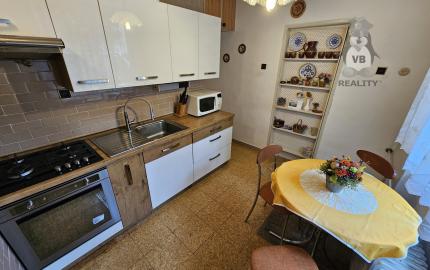 3-izbový byt v centre Spišskej Novej Vsi – 70 m², 3 pivnice – 10 m²