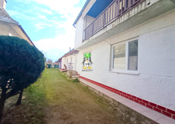 6- izbový rodinný dom 2164 m2, Záhor