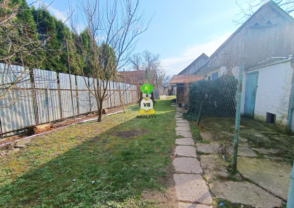 6- izbový rodinný dom 2164 m2, Záhor