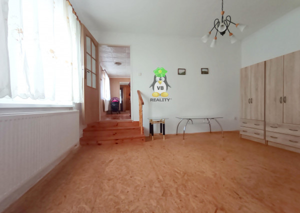 6- izbový rodinný dom 2164 m2, Záhor