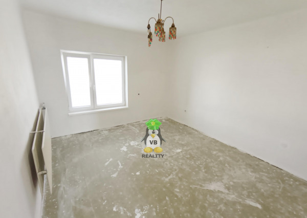 6- izbový rodinný dom 2164 m2, Záhor