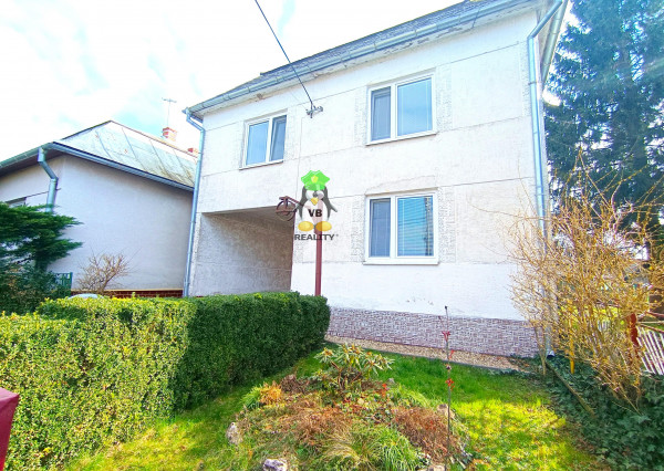 6- izbový rodinný dom 2164 m2, Záhor