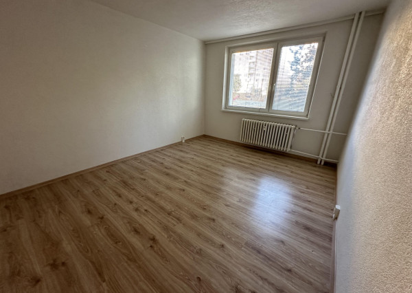 Byt 1+1 sídl. Mier, Sp. Nová Ves