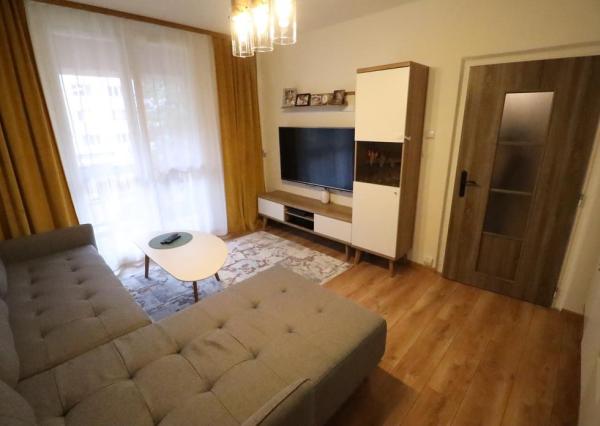 Byt 2+1 s dvomi loggiami na sídlisku Tarča, Sp. Nová Ves