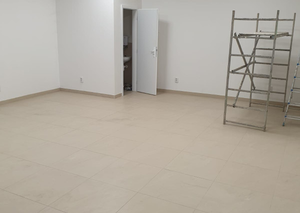 Prenájom obchodných priestorov v OC DRUŽBA na sídlisku Tarča, Spišská Nová Ves