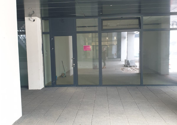 Prenájom obchodných priestorov v OC DRUŽBA na sídlisku Tarča, Spišská Nová Ves