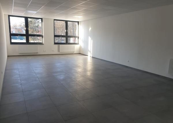 Prenájom kancelárskych priestorov v OC DRUŽBA na sídlisku Tarča, Spišská Nová Ves