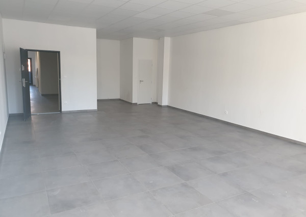 Prenájom kancelárskych priestorov v OC DRUŽBA na sídlisku Tarča, Spišská Nová Ves