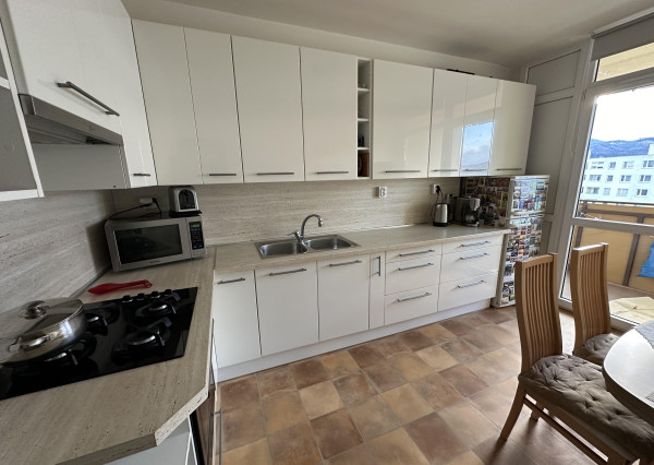 Byt 5+1 s loggiou sídl. Mier, Sp. Nová Ves