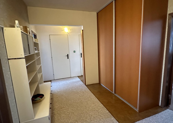 Byt 5+1 s loggiou sídl. Mier, Sp. Nová Ves