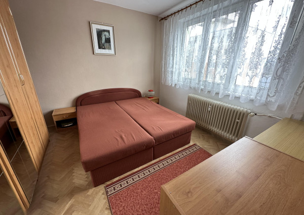 Byt 3+1 s loggiou centrum, Sp. Nová Ves