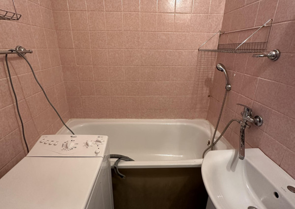 Byt 3+1 s loggiou centrum, Sp. Nová Ves