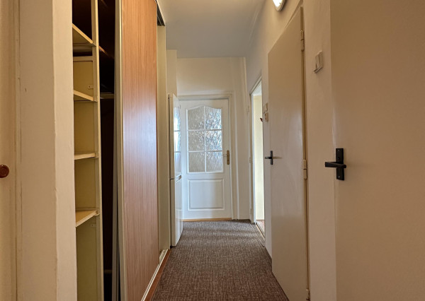 Byt 3+1 s loggiou centrum, Sp. Nová Ves