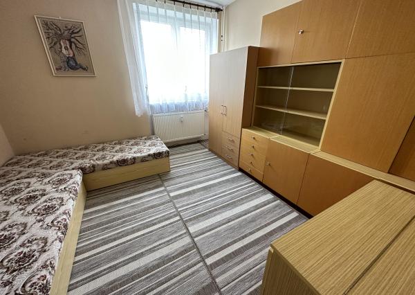 Byt 3+1 s loggiou centrum, Sp. Nová Ves