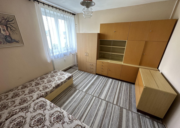 Byt 3+1 s loggiou centrum, Sp. Nová Ves