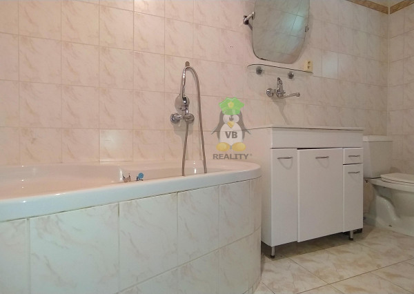 Rodinný dom s rozľahlým pozemkom, Humenné