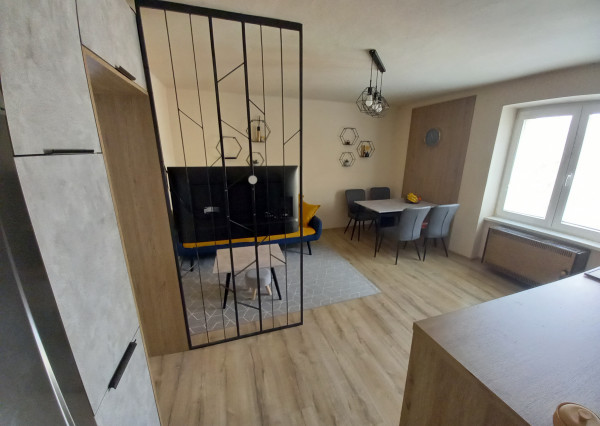 Byt 2+1 s balkónom prerobený na 3.izbový sídl. Rozvoj, Levoča