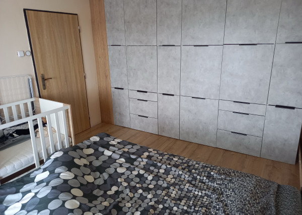 Byt 2+1 s balkónom prerobený na 3.izbový sídl. Rozvoj, Levoča