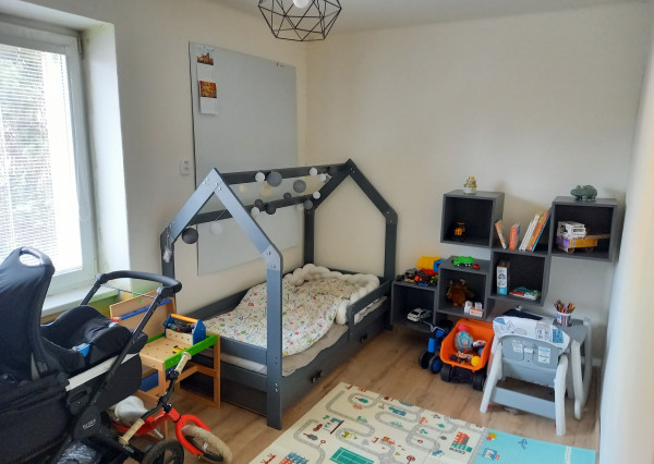 Byt 2+1 s balkónom prerobený na 3.izbový sídl. Rozvoj, Levoča