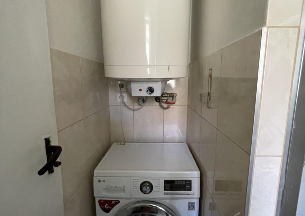 Byt 2+1 s balkónom prerobený na 3.izbový sídl. Rozvoj, Levoča