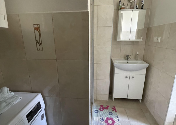 Byt 2+1 s balkónom prerobený na 3.izbový sídl. Rozvoj, Levoča