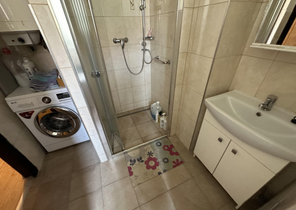 Byt 2+1 s balkónom prerobený na 3.izbový sídl. Rozvoj, Levoča