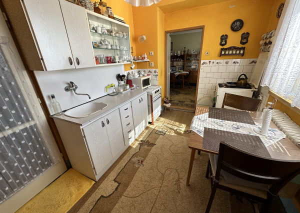 Byt 3+1 s balkónom a garážou Levoča