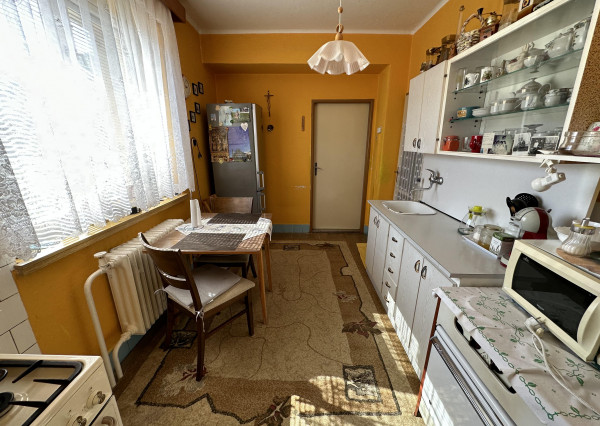 Byt 3+1 s balkónom a garážou Levoča