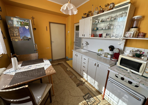 Byt 3+1 s balkónom a garážou Levoča