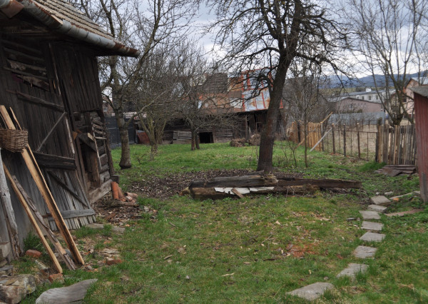 Pozemok so starším domom v obci Letanovce